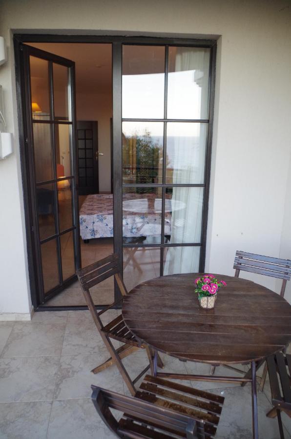 Beautiful 1St-Line Seaview Private Appartement In The Cliff Resort Obzor Dış mekan fotoğraf